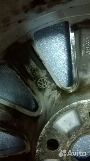 Оригинальный литой диск Volkswagen R16 1шт