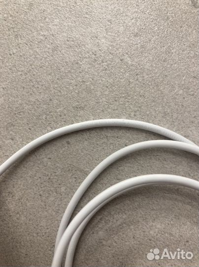 Кабель Apple