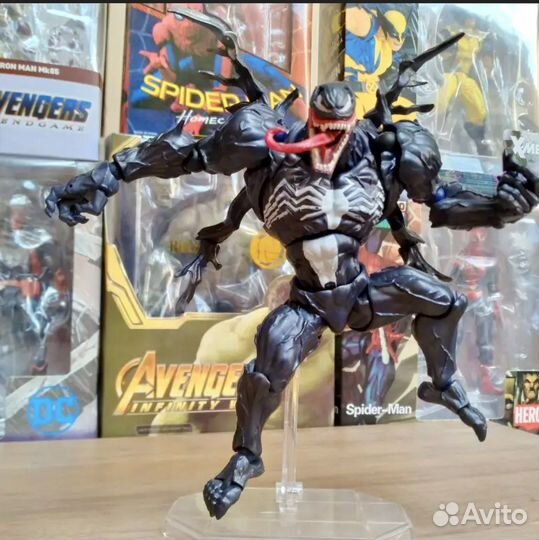 Фигурка Веном Marvel Revoltech Yamaguchi