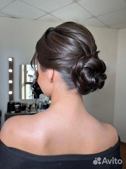 Прически, локоны и макияж