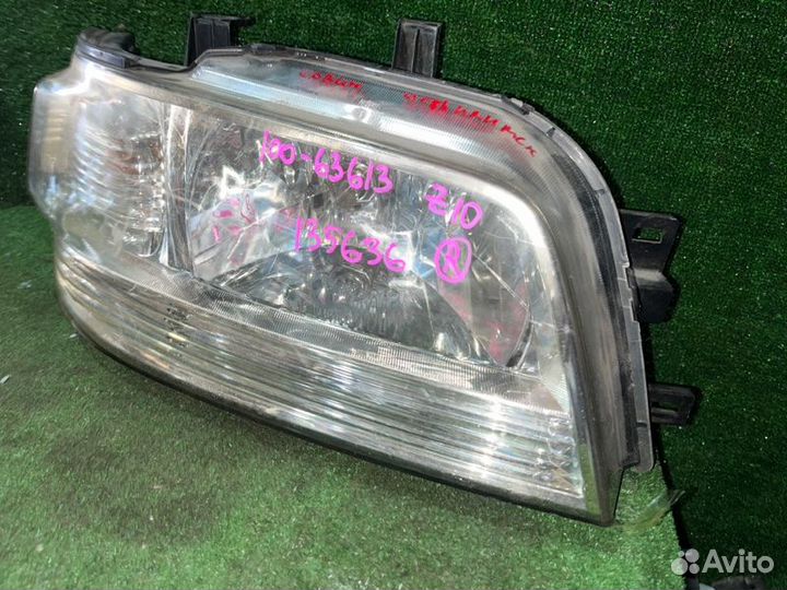 Фара передняя правая Nissan Cube Z10