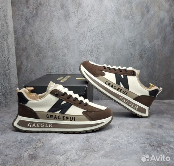 Кроссовки мужские спортивные