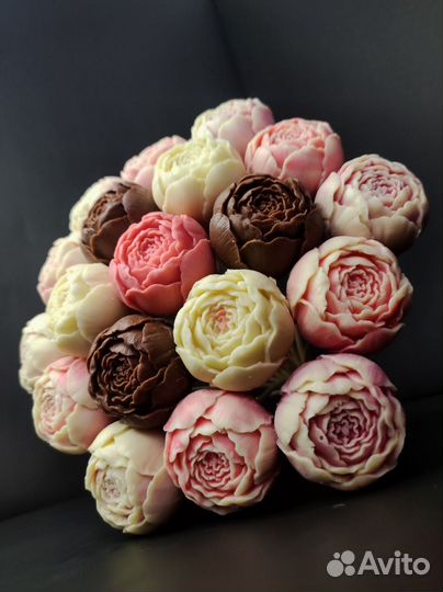 Шоколадные Пионы - 19 шт в Букете