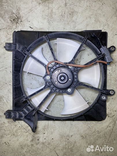 Диффузор радиатора правый 38615RBA004 Honda Accord