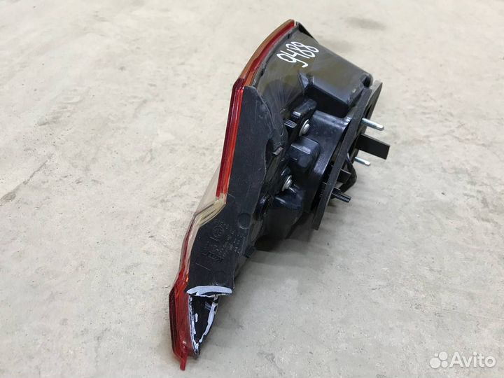 Фонарь задний левый Toyota Camry