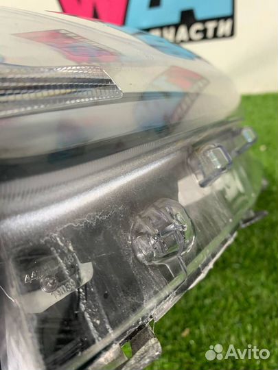 Фара левая Ford Escape 4 CX482 2021