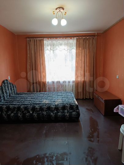 Комната 15 м² в 1-к., 1/5 эт.