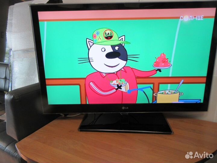 Телевизор 42