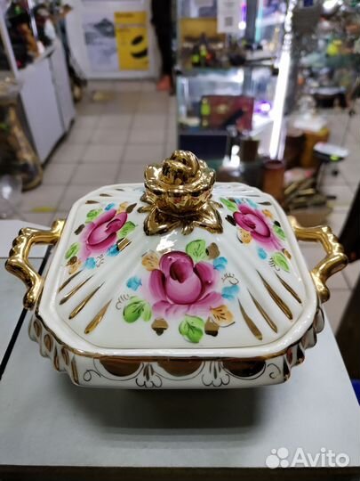 Сахарница фарфоровая. Гжель