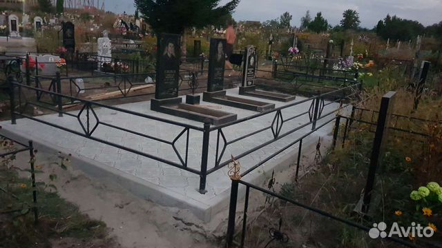 Благоустройство могил укладка плитки