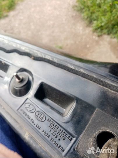 Спойлер крышки багажника Kia Rio 3 hatchback