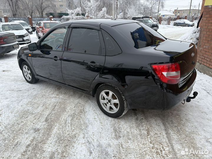 LADA Granta 1.6 МТ, 2012, 139 000 км