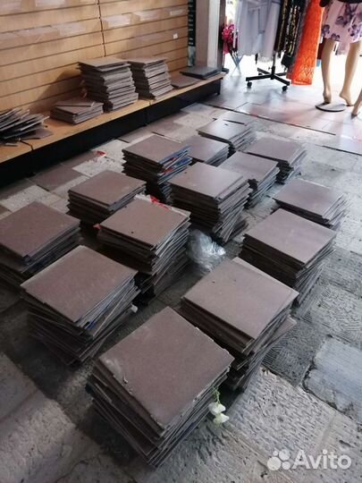 Плитка напольная бу