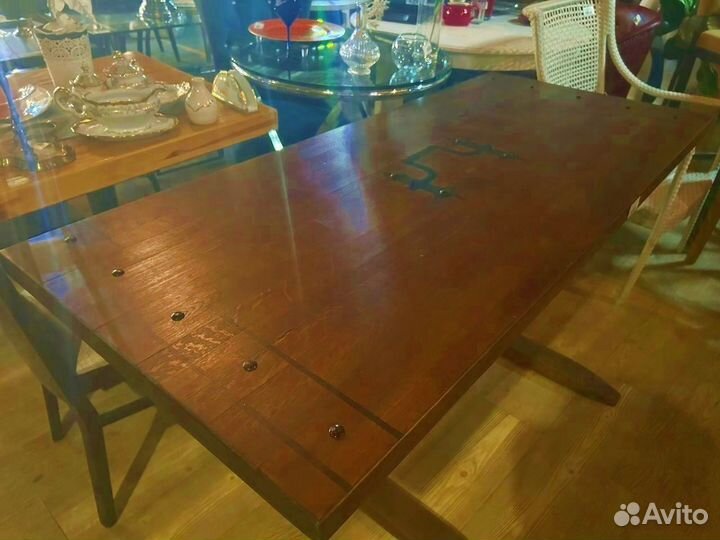 Стол из массива