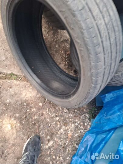 Syron Race 1 245/40 R18