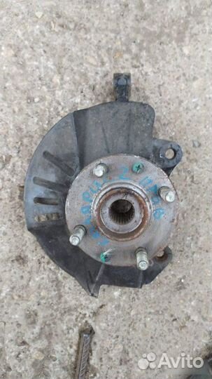 Кулак передний правый Hyundai Solaris 2