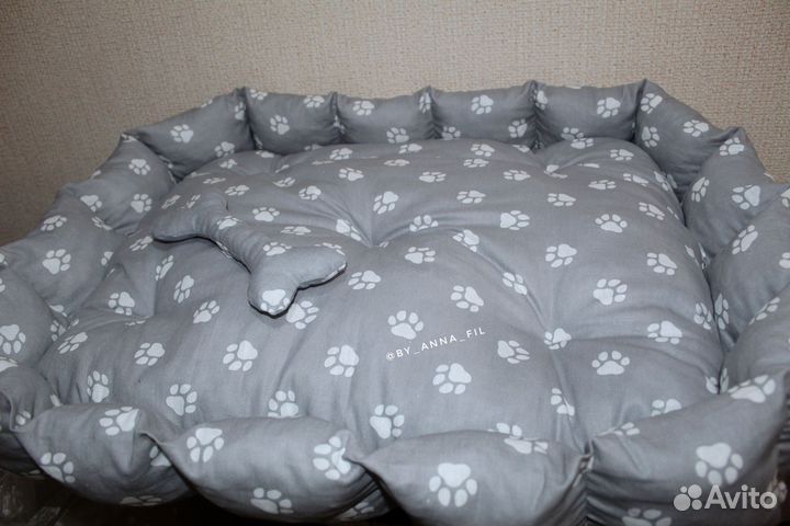 Лежанки для больших собак