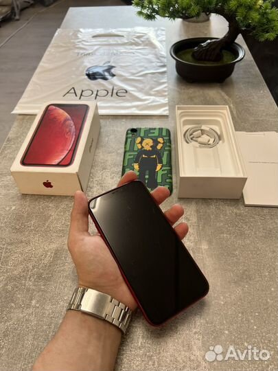 iPhone Xr, 128 ГБ
