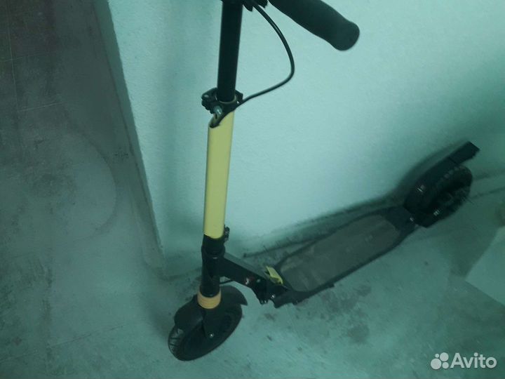 Самокат с дисковым тормозом