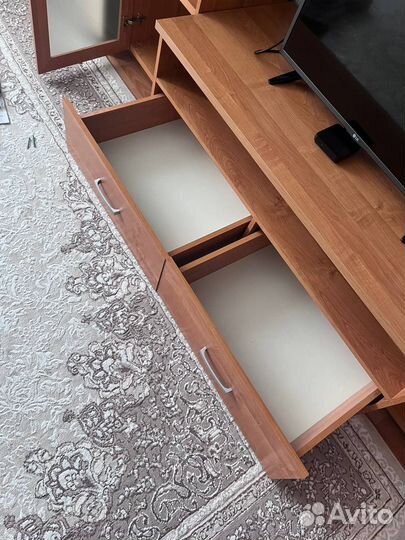 Стенка в гостиную