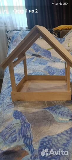 Скворечник и кормушка