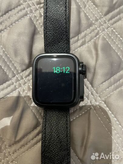Часы apple watch se