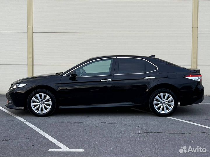 Toyota Camry 2.5 AT, 2020, 77 000 км