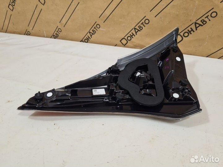 Фонарь задний левый Toyota Rav4 40