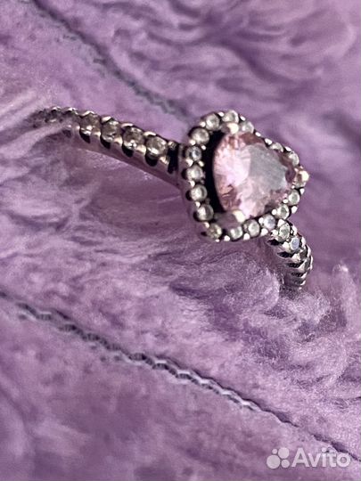 Pandora кольцо сердце