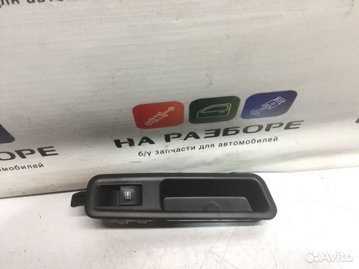 Блок управления стеклами (кнопка ) задний левый