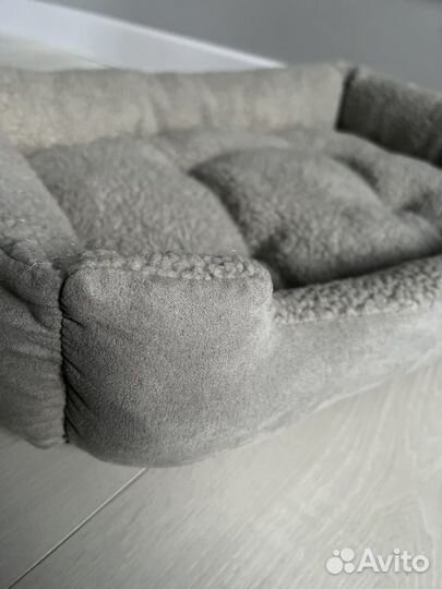 Лежанка для собак и кошек новая