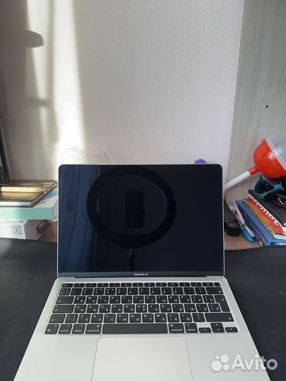Macbook air m1 2020