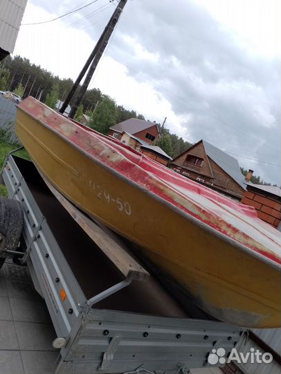 В продаже лодка Крым