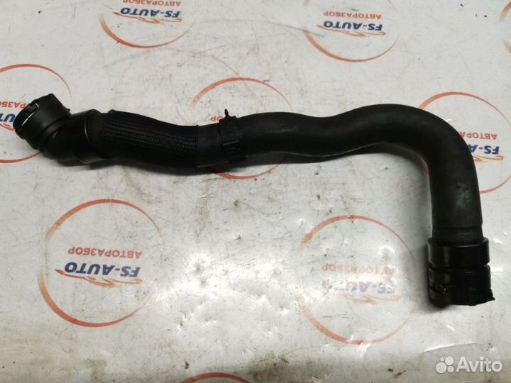 Патрубок радиатора Volvo V60 2.0 дизель D5204T