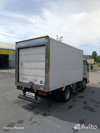 Isuzu Elf, 2002