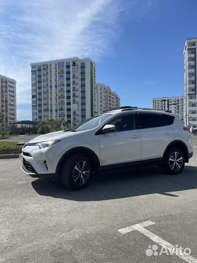 Toyota RAV4 2.0 CVT, 2015, 90 000 км