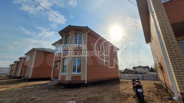 Коттедж 157,9 м² на участке 4,5 сот.