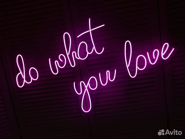 Неоновая вывеска