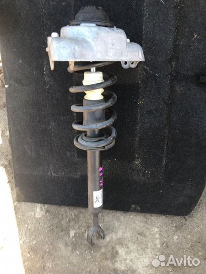 Стойка подвески передняя правая Audi A6