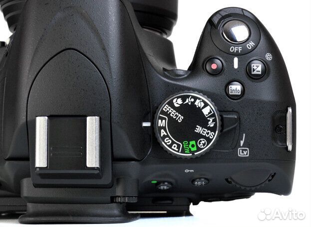 Зеркальный фотоаппарат