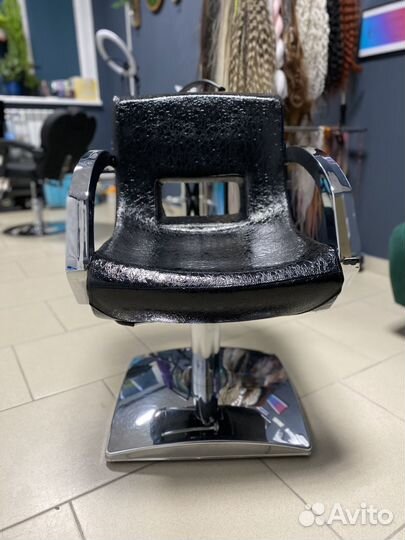 Парикмахерское кресло бу