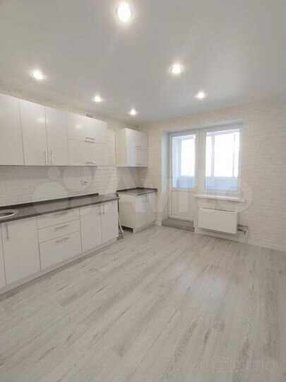 2-к. квартира, 71 м², 8/14 эт.