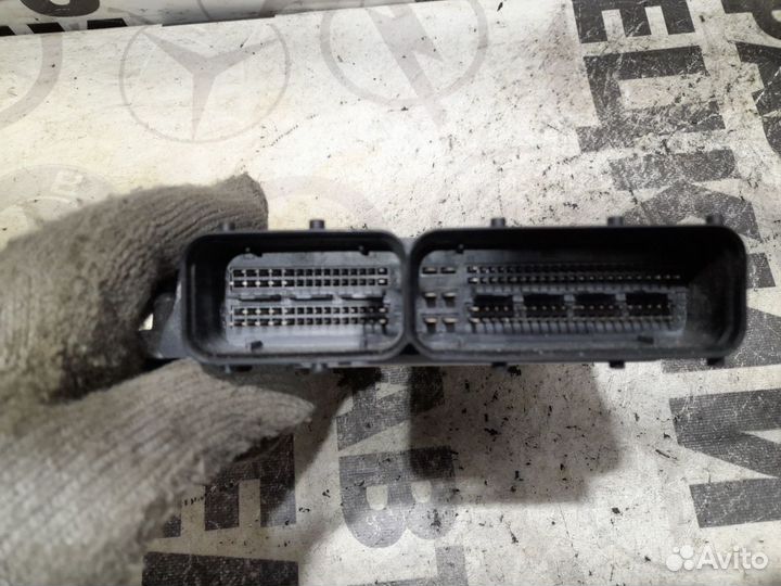 Блок управления двигателя Passat B6 V-2.0 BPY