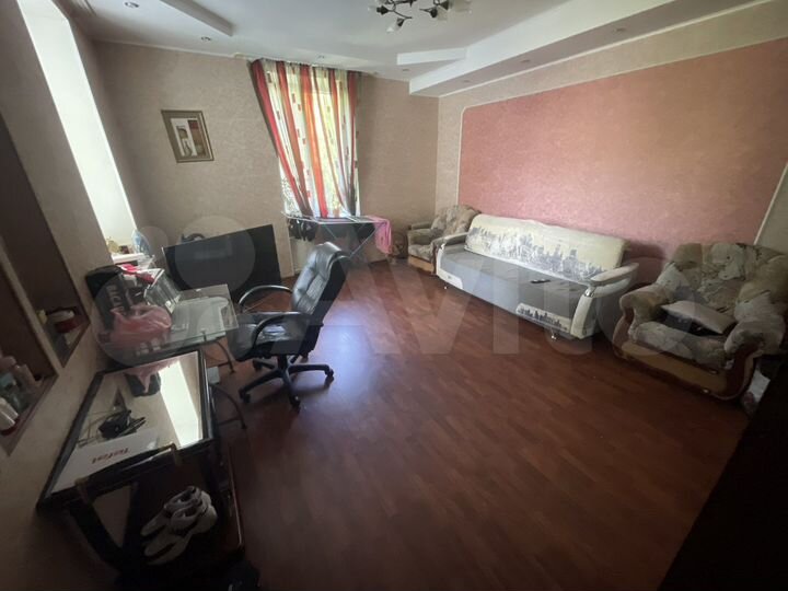 2-к. квартира, 68 м², 2/3 эт.