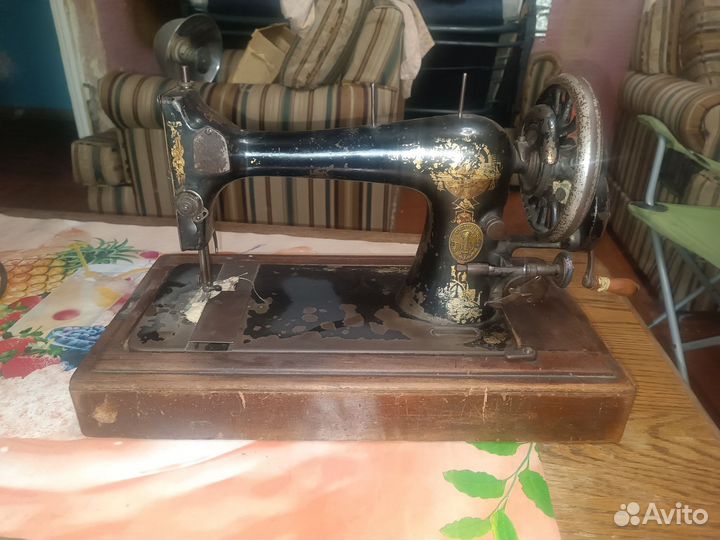 Швейная машинка singer
