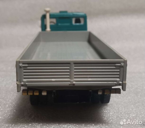 Модель камаз 53212 ранний под винт 1:43 элекон