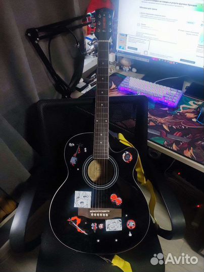 Акустическая гитара