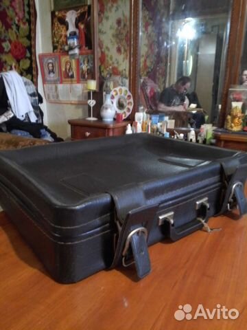 Чемодан советский, с пряжками