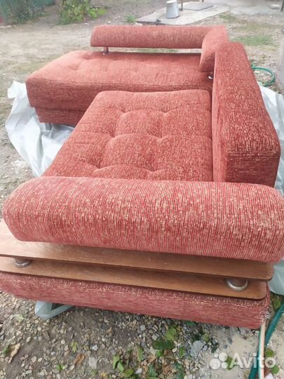 Угловой диван