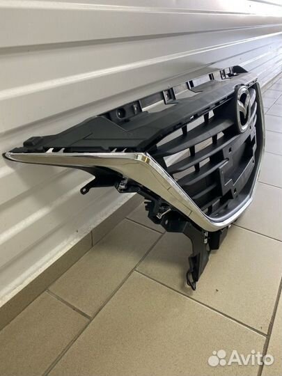 Решетка радиатора Mazda Mazda 3 / Axela BM P5 / PE